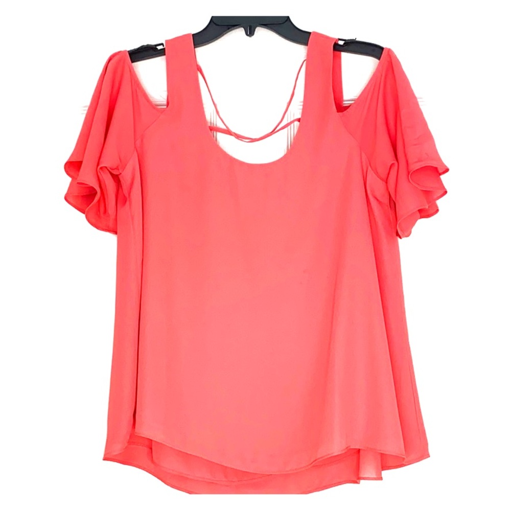 Flutter sleeve blouse